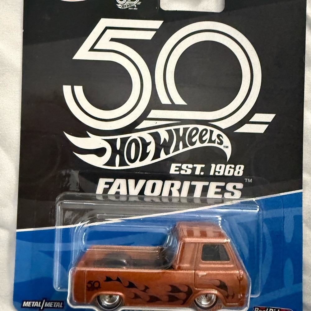 Hot Wheels 50th Anniversary Favorites Set - Picture 3 of 3